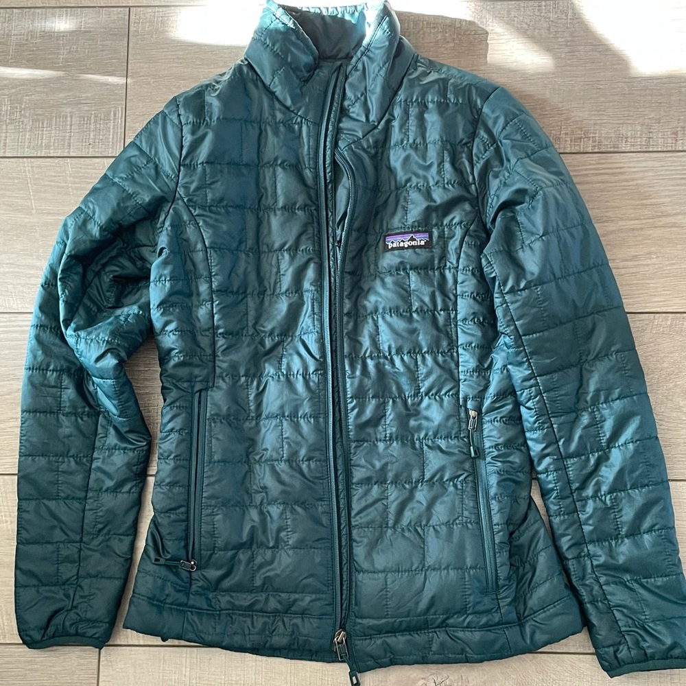 Women’s Patagonia nano puff